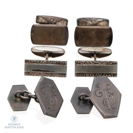 Kolmet kalvosinnapit, 813br,  Paino: 26,5 g