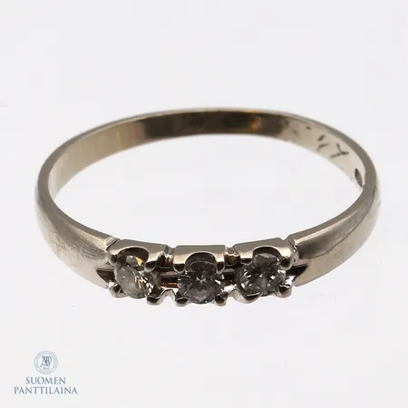 Viallinen timanttisormus 3xn.0.05ct, 585 valkokulta,  Paino: 1,6 g