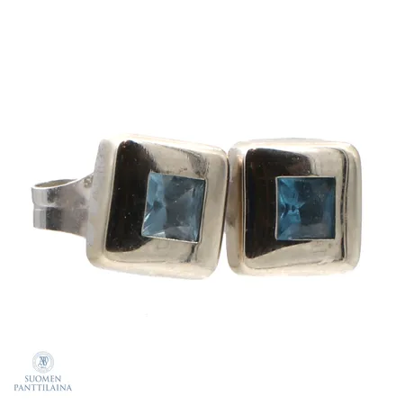 Kivikorvakorut, mitat 6x6mm, 585br, valkokulta,  Paino: 0,7 g