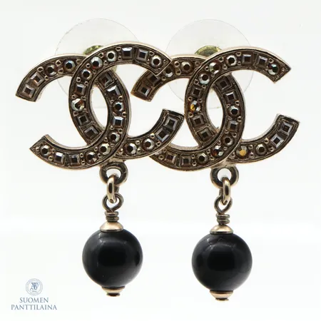 Kivikorvakorut, Chanel, korkeus 33mm, leveys 21,1mm, korumetallia