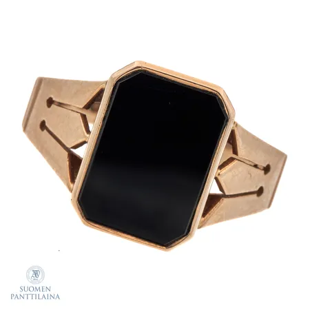 Kivikantasormus, koko 22¼, kannan mitat 15x12mm, nimileima NW Eino Westerback, vuodelta 1959, 585br,  Paino: 6,4 g