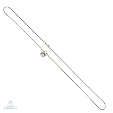 Timanttikaulakoru 13xn.0.01ct, pituus 49.5cm, riipuksen korkeus 14mm, 585 valkokulta,  Paino: 4,6 g