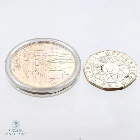 Kaksi hopea rahaa Itävalta 5 euroa 2006 Wolfgang Amadeus Mozart ja Suomi 100 mk 1998 Suomenlinna Sveaborg 1748 - 1998, 800 ja 925,  Paino: 32 g