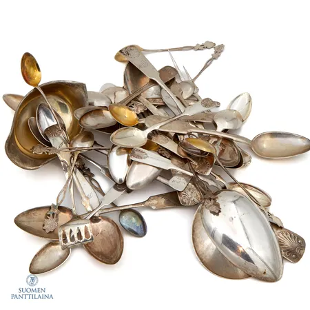 Pöytähopeaa, osa viallisia, 813-916,  Paino: 871,6 g