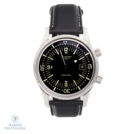 Teräsrannekello Longines Legend Diver, ref. L36744500, sarjanumero 43255699, automaatti, rungon Ø 42mm, synteettinen ranneke L682-124617, takuukortti 11.4.2016 Kultajousi, laatikot.