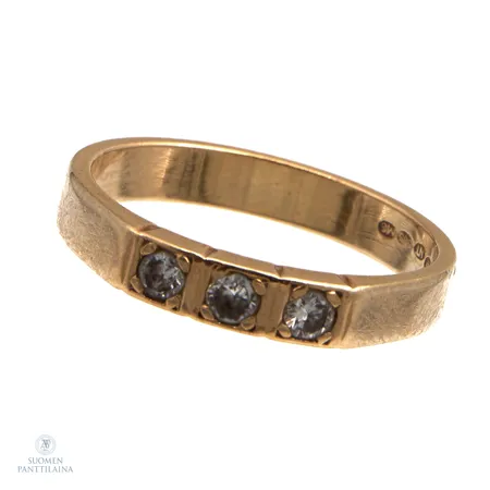 Timanttisormus 3xn.0.03ct, kaiverrettu, käytön jälkiä, koko 16, 585,  Paino: 2,5 g