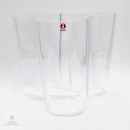 Viallinen Savoy-maljakko, kirkas, design Alvar Aalto, korkeus 160mm, laserkaiverrus, kirkas, lohkeama 