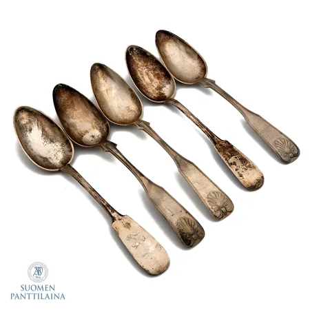 Viisi lusikkaa, kaiverrettu, pituudet 215mm, 813, Paino: 267 g
