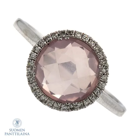 Kivisormus timanteilla 30xn.0.003ct, koko 16½, 585br valkokulta,  Paino: 3,1 g
