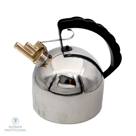 Vesipannu Alessi 9091, design Richard Sapper, 2l, Ø 16,5cm, pientä käyttökulumaa.