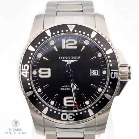Teräsrannekello Longines Hydroconquest, L36424566, sarjanumero 45532769, automaatti, rungon Ø 41mm, rannekkeen pituus 180mm, ranneke L600123790, käytöstä aiheutunutta kulumaa, ostokuitti Westerback 23.5.2017, kolme jatkopalaa, laatikkko ja takuukortti.