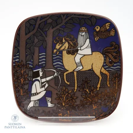 Vuosilautanen Arabia, Kalevala 1982, Raija Uosikkinen, Ø 20cm, muutama naarmu.