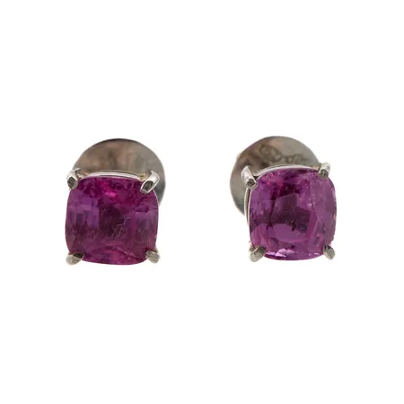Pinkki safiirikorvakorut, mitat 6x6mm, 750br valkokulta,  Paino: 2,7 g