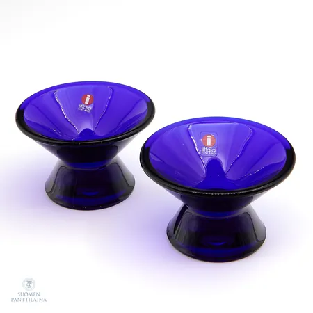 Kaksi kynttilänjalkaa, Kartio, Iittala, design Kaj Frank, korkeus 55mm, koboltinsininen Paino: 0 g