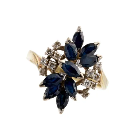 Kivisormus, koko 16¼, 585br,  Paino: 3,8 g