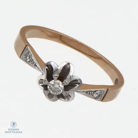 Timanttisormus 1xn.0.05ct 2xn.0.01ct, koko 16½, 585br,  Paino: 2,3 g