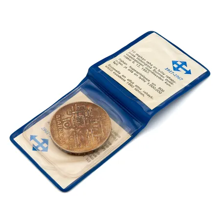 Juhlaraha, Suomen itsenäisyyden kunniaksi 1917-1967, nimellisarvo 10mk, 900, Paino: 23,9 g