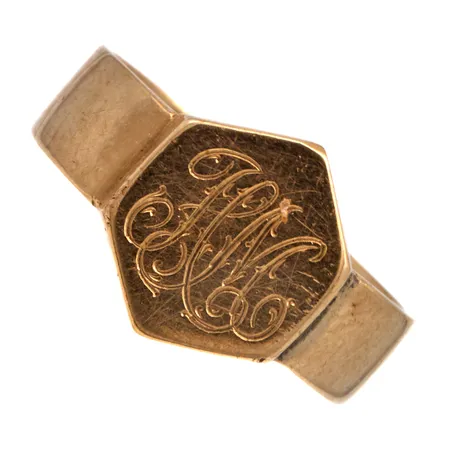 Kantasormus, kaiverrettu, koko 14½, 585,  Paino: 3,9 g