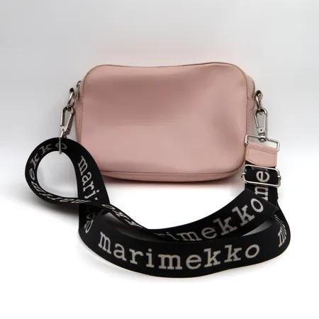 Käsilaukku, Marimekko, Gratha, vaaleanpunainen, käytön jälkiä, mitat 22x15cm, dustbag 