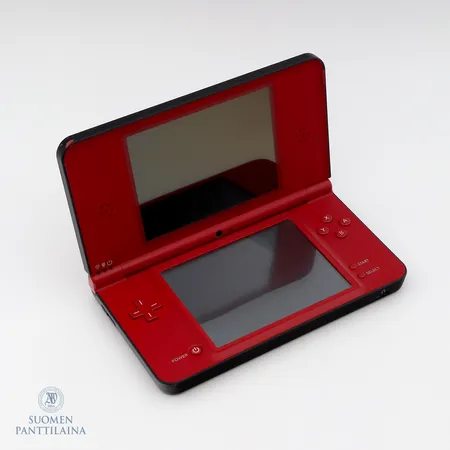 Nintendo DS XL Super Mario Bros 25th Anniversary ja virtajohto, käytön jälkiä. 