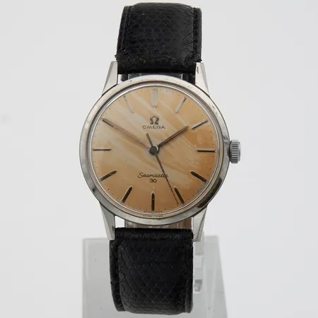Teräsrannekello, Omega Seamaster 30, mekaaninen, rungon Ø 35mm, cal.286, taulussa patinaa, ranneke ei alkuperäinen ja kulunut