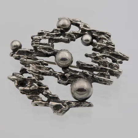 Rintakoru, mitat 38x40mm, E. Granit & Co, vuodelta 1971, Helsinki, 925, Paino: 12,2 g