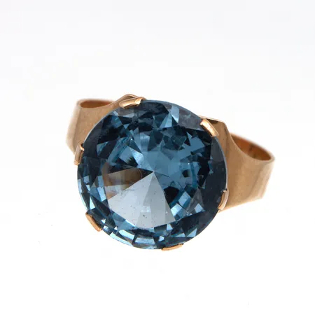 Kivisormus, kivessä kulumia, koko 19½, 585br, Paino: 4,8 g