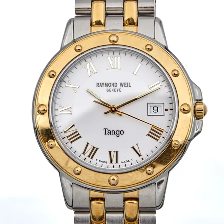 Teräsrannekello Raymond Weil Tango, rungon Ø 35mm, rannekkeen pituus 205mm, ref. 5560, sarjanumero V098854, huollettu 9.4.2024 Lindroos, Lindroosin suojapussi.