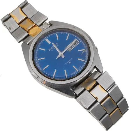 Viallinen teräsrannekello, Seiko, ref. 6109-8009-P, automaatti, rungon Ø 38mm, paljon käytön jälkiä, ranneke ei alkuperäinen, muovilasike rikki, rannekkeen pituus 165mm 