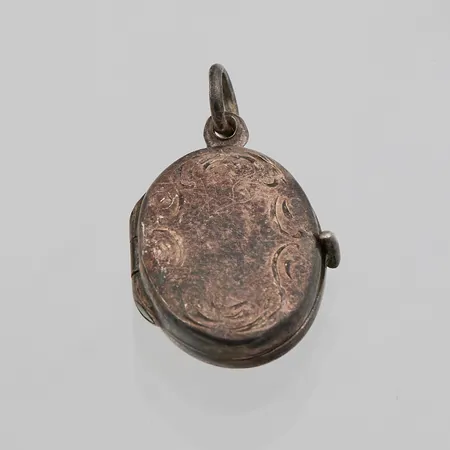Viallinen medaljonki, 925,  Paino: 1,9 g