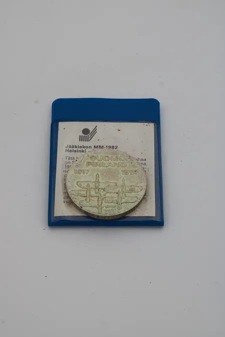 Juhlaraha, Suomen itsenäisyyden kunniaksi 1917-1967, nimellisarvo 10mk, 900, Paino: 23,9 g