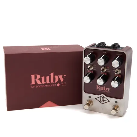 Vahvistin Universal Audio UAFX Ruby '63, alkuperäinen laatikko