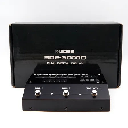 Efektipedaali BOSS SDE-3000D Digital Delay, alkuperäinen laatikko