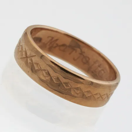 Kuvioitu sormus, kaiverrettu, koko 16, 750, Paino: 3,8 g