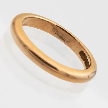 Sileä sormus, kaiverrettu, koko 20½, 750, Paino: 7,8 g