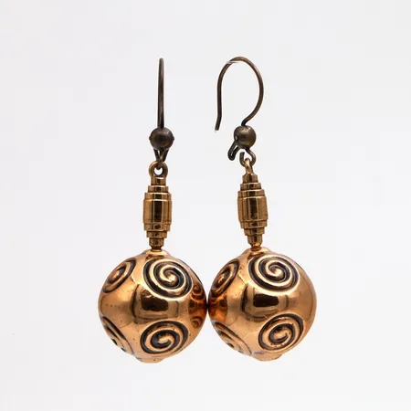 Korvakorut Kalevala, Halikon käätykorut, korkeus 48mm, Ø 18mm, pronssia 