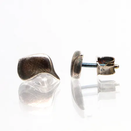 Korvakorut, Sassi Design, mitat 8,2mm, 925, Paino: 1,3 g