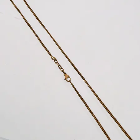 Käärmekaulaketju, pituus 42cm ja leveys 1,4mm, käytön jälkiä, 750,  Paino: 5,2 g
