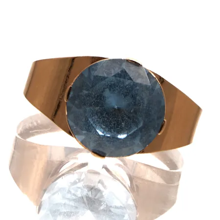 Kivisormus, koko 18, 585br,  Paino: 2,5 g