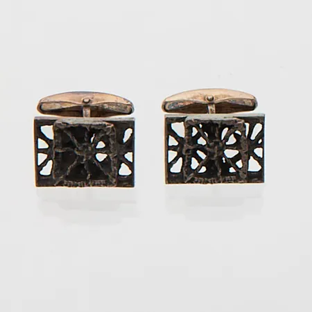 Kalvosinnapit, Pitsi, P. Sarpaneva, mitat 19x13mm, 813br,  Paino: 10,2 g