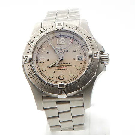 Teräsrannekello, Breitling SuperOcean SteelFish, automaatti, rungon Ø44mm, sr. 1235527, ref. A17390, rannekkeen pituus 220mm,  ostokuitti 12.12.2019, takuukortti ja laatikko. 