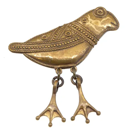 Rintakoru Kalevala Koru, Hattulan Lintu, leveys 54mm, korkeus 55mm, pronssia, neula metallia 