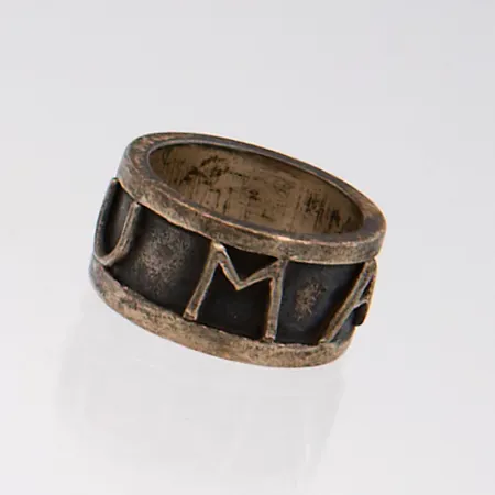 Sormus, Human, Efva Attling, koko 18½, käytöstä aiheutunutta kulumaa, 925,  Paino: 16,2 g