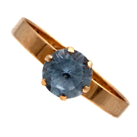 Kivisormus, kaiverrettu, koko 16½, 585br,  Paino: 1,1 g