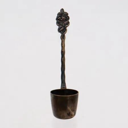 Suolalusikka, Ruusu, pituus 120mm, kaiverrettu, 813, Kultakeskus, Hämeenlinna, 1938, 813,  Paino: 11,9 g