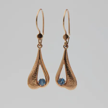 Kivikorvakorut, korkeus 33mm, 585br,  Paino: 0,9 g