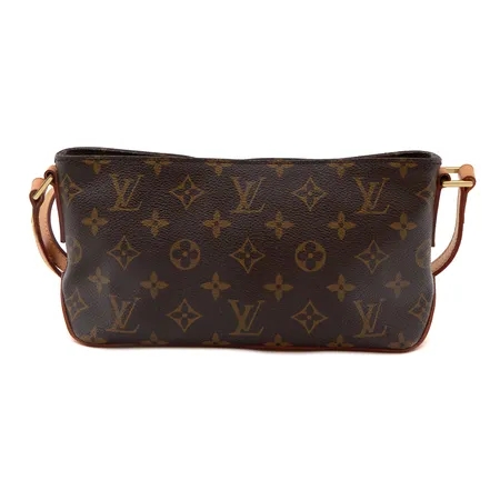 Käsilaukku Louis Vuitton Trotteur crossbody, pohjassa vähäisiä käytön jälkiä, AR0042, mitat 13 x 26,5 x 7,5cm, made in France, dustbag Paino: 0 g