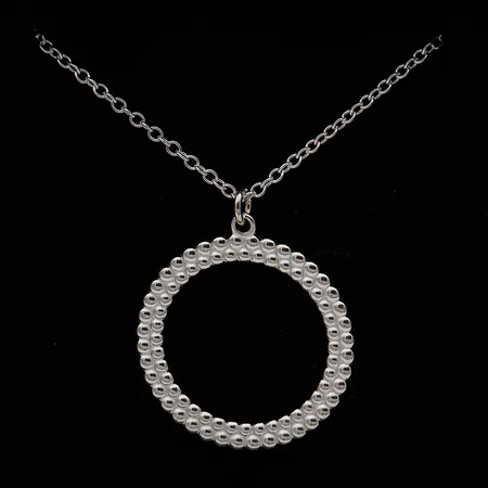 Kaulakoru, Kalevala Koru, Valoisa, ketjun pituus 70-80cm, riipuksen korkeus 41mm, laatikko, 925, Paino: 13,1 g