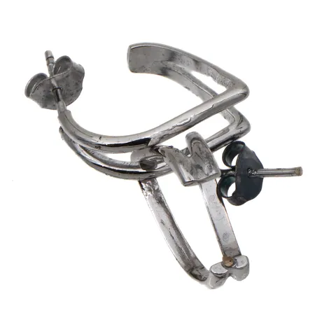Vialliset korvakorut, Compro, design Karl Laine, 925,  Paino: 3,1 g