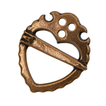 Rintaneula Kalevala, Jaakkiman solki, korkeus 32mm, pronssia.